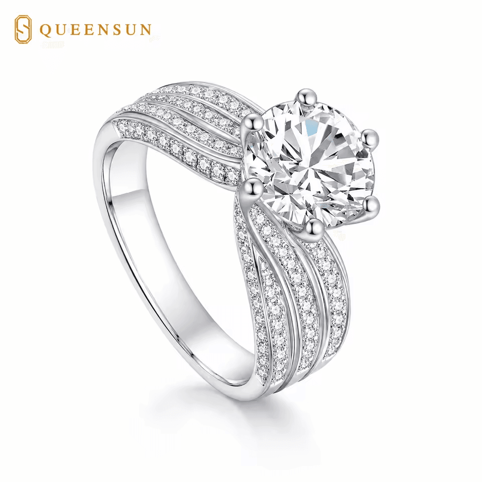 Macro reference view of a diamond ring setting